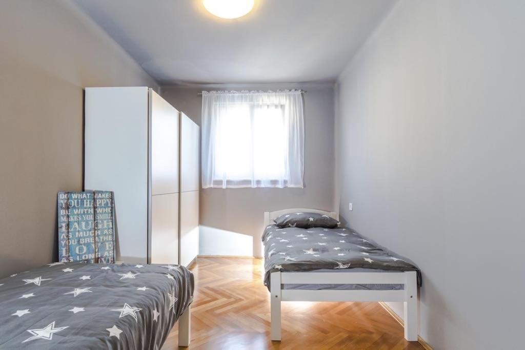 Klarina Beach Apartment Split Exterior photo
